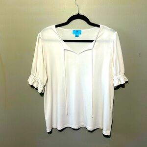 CeCe Blouse, White, Puff Sleeves, Stretchy Crepe-Knit, Open V-Neck, Size Large